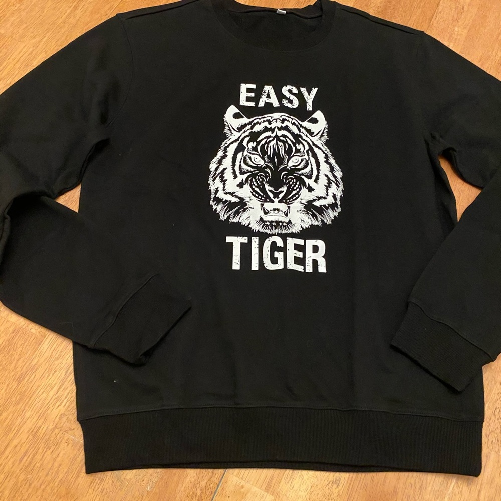 Easy Tiger graphic crewneck sweatshirt NEW nice L